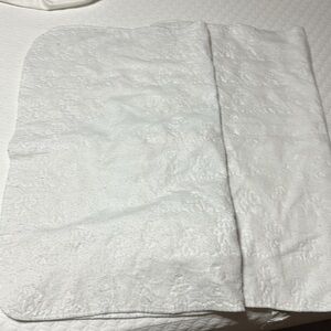 2 Mattress Pads (25x36) washable